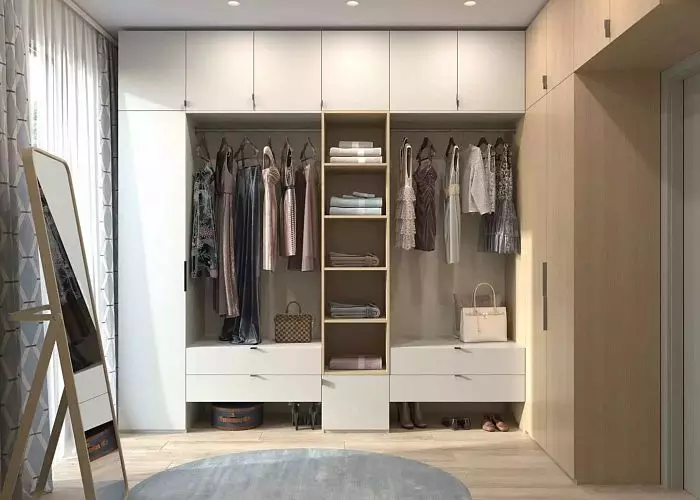 Шкаф для гардеробной из массива дерева Ш082
