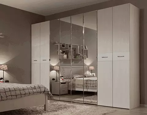 Шкаф с зеркалом в спальню Ш041