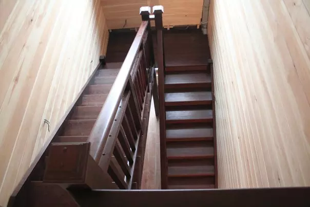 П-образная деревянная лестница Л122