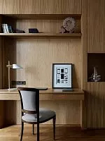 Современный коричневый шкаф-стол для кабинета КБ002