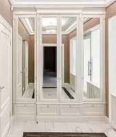 Шкаф в стиле прованс встроенный зеркальный Ш029