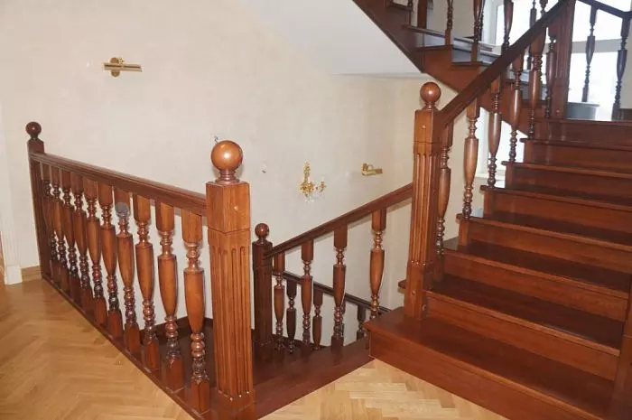 Лестница деревянная "Бенилюкс" Л035 фото 3